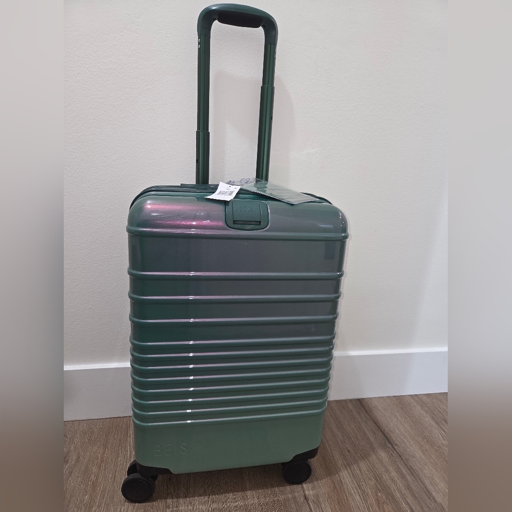BÉIS X Wicked Carry-on Roller